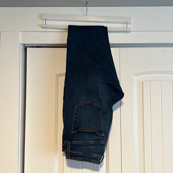 Universal Thread High Rise Skinny | Size 6/28R - Picture 2 of 5